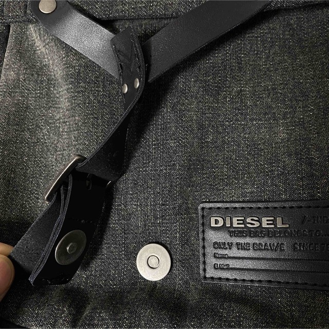 DIESEL(ディーゼル)のディーゼル ボディバッグ ワンショルダーバッグ デニム メンズのバッグ(ボディーバッグ)の商品写真