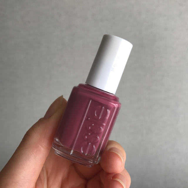 essie ネイルポリッシュ コスメ/美容のネイル(マニキュア)の商品写真