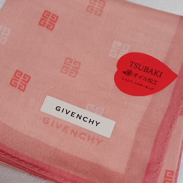 GIVENCHY ハンカチ ピンク系カラー 3pcs.