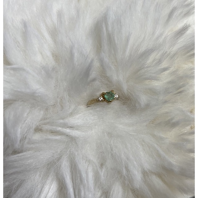 ジュエリーマキ(ジュエリーマキ)のk18 エメラルド　ダイヤ　ベビーリング　ハート　誕生石 レディースのアクセサリー(リング(指輪))の商品写真