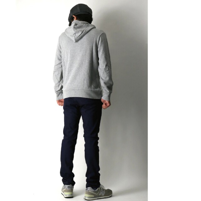 Levi's(リーバイス)の定価6600円‼️Levi's人気定番ロゴパーカー/グレー/L 未使用 メンズのトップス(パーカー)の商品写真