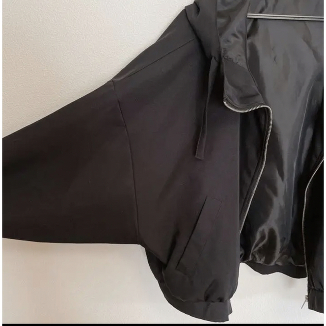 natural couture(ナチュラルクチュール)の黒　マウンテンジャケット レディースのジャケット/アウター(ナイロンジャケット)の商品写真