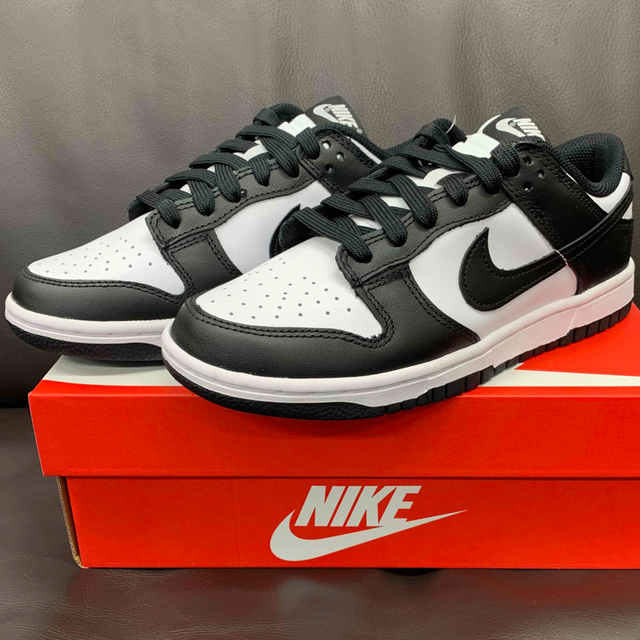 マラソン限定！ポイント5倍 NIKE WMNS DUNK LOW WHITE BLACK 24.0cm