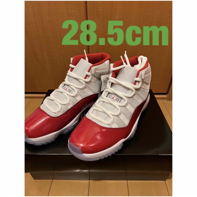 NIKE(ナイキ)のNike Air Jordan 11 "Varsity Red" メンズの靴/シューズ(スニーカー)の商品写真