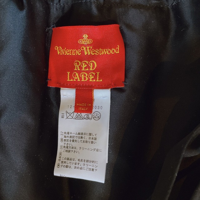 Vivienne Westwood(ヴィヴィアンウエストウッド)のVivienne Westwood ラビットファー ケープ、ポンチョ レディースのジャケット/アウター(毛皮/ファーコート)の商品写真