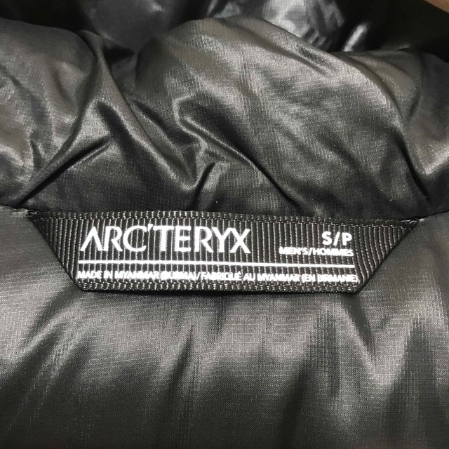 ARC'TERYX(アークテリクス)のARC\'TERYX アークテリクスTHORIUM AR HOODY メンズのジャケット/アウター(ダウンジャケット)の商品写真