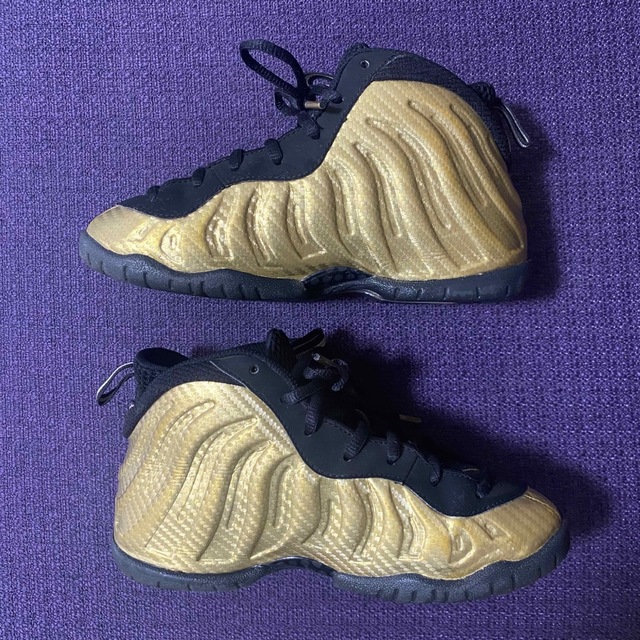 NIKE(ナイキ)のAir Foamposite エアフォームポジット　キッズ　ジュニア　21cm キッズ/ベビー/マタニティのキッズ靴/シューズ(15cm~)(スニーカー)の商品写真