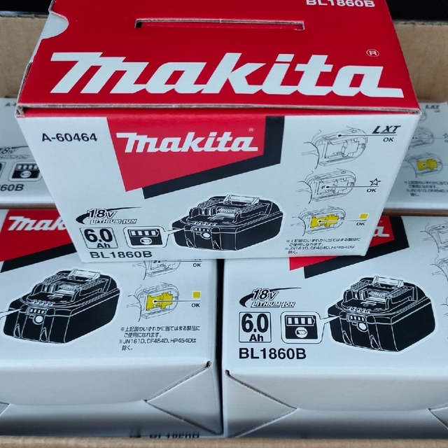 Makita(マキタ)の【新品】マキタ純正バッテリー BL1860B 25個SET 18V 6.0Ah 自動車/バイクのバイク(工具)の商品写真