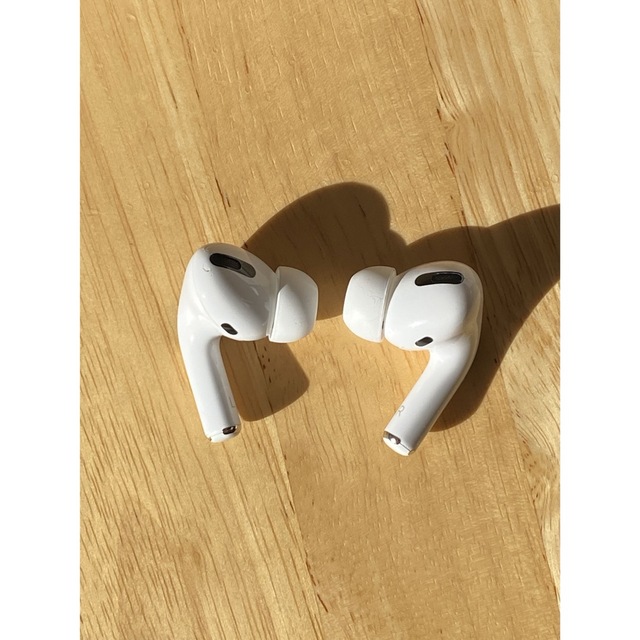AirPods Pro(イヤホンのみ) 驚きの価格が実現! www.gold-and-wood.com
