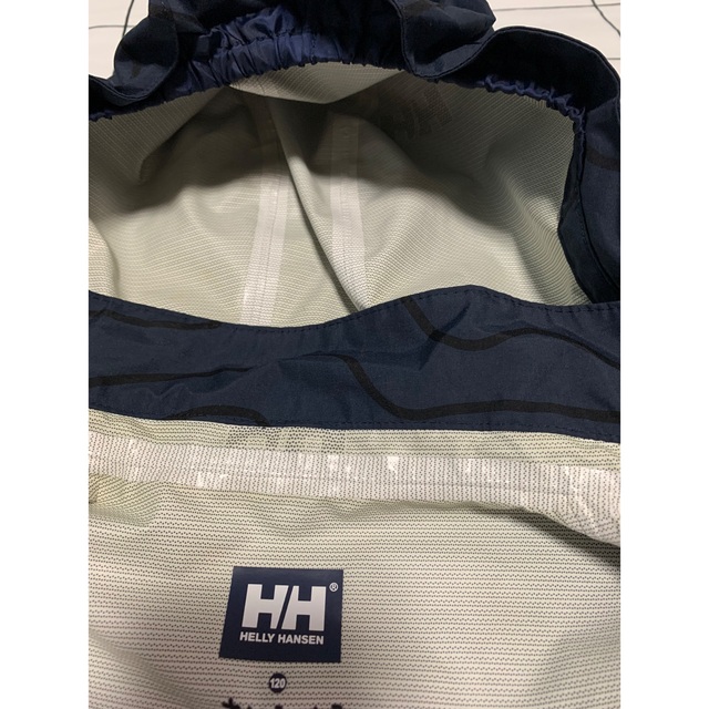 HELLY HANSEN(ヘリーハンセン)のヘリーハンセン　スカンザライトジャケット　キッズ コスメ/美容のコスメ/美容 その他(その他)の商品写真