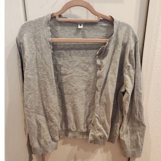 ユニクロ(UNIQLO)の【中古品】UNIQLO　140　グレー　カーディガン(カーディガン)