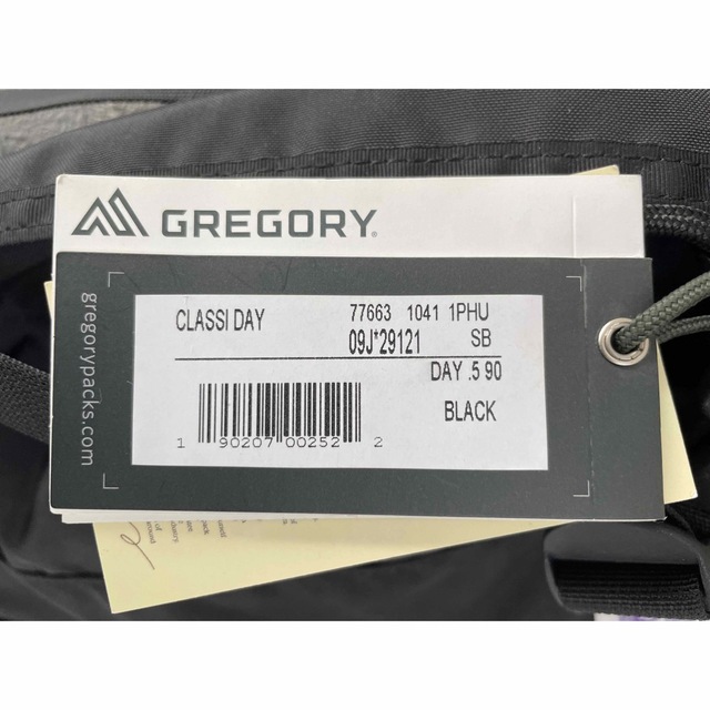 Gregory(グレゴリー)の【新品未使用】GREGORY グレゴリー　40周年　デイアンドハーフ　紫タグ メンズのバッグ(バッグパック/リュック)の商品写真