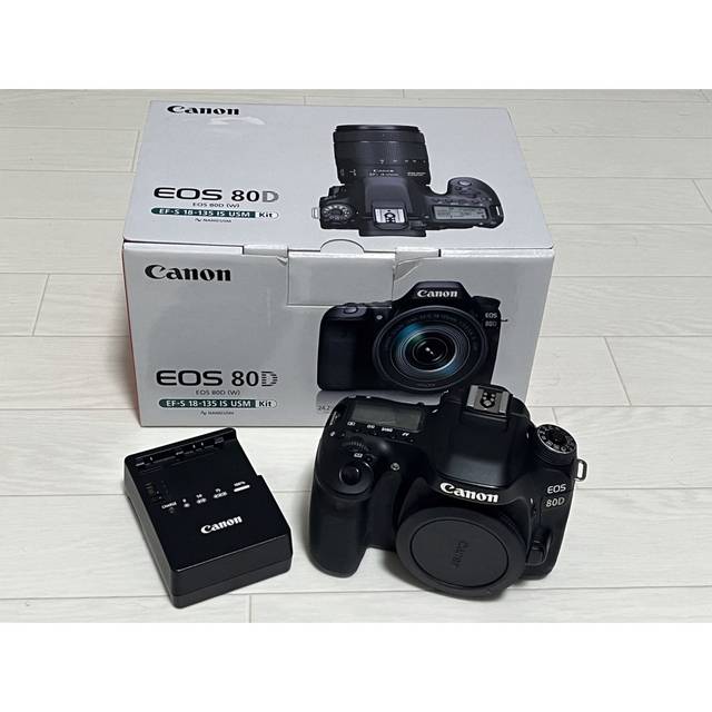 Canon EOS 80D ボディプリズムミラータイプ本体横幅