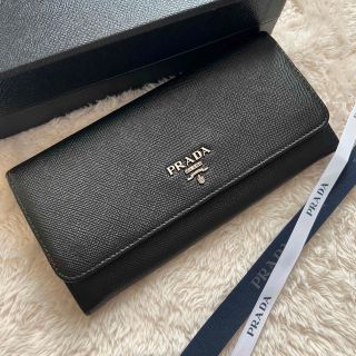 プラダ(PRADA)の美品 PRADA プラダ 2つ折り 長財布(財布)