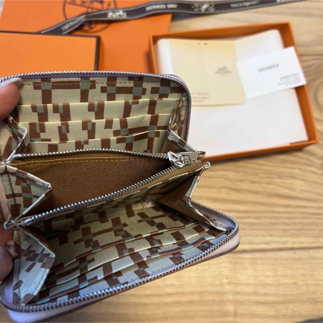 Hermes(エルメス)の新品　エルメス　シルクインコンパクト　財布　ペールピンク　U刻印　2022  レディースのファッション小物(財布)の商品写真