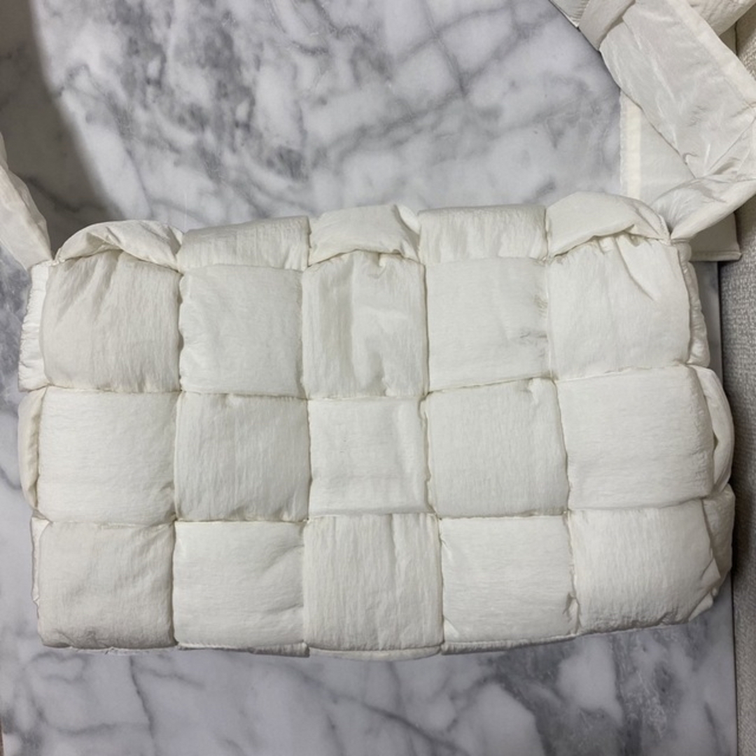 BOTTEGA VENETA マキシ パデッド テック カセット