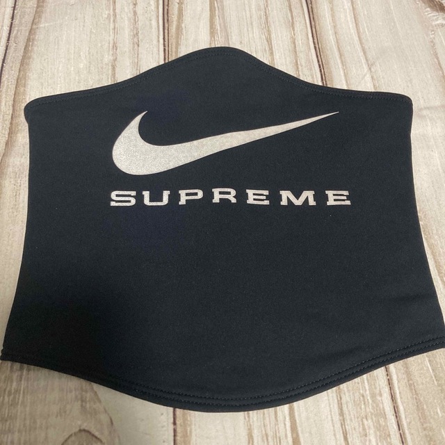 Supreme Nike Neck Warmer Black