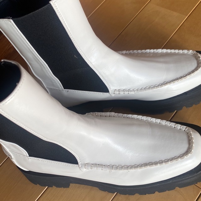 JEANASIS(ジーナシス)のジーナシスJEANASIS サイドゴアモカシンブーツ ブーツ ショートブーツ レディースの靴/シューズ(ブーツ)の商品写真