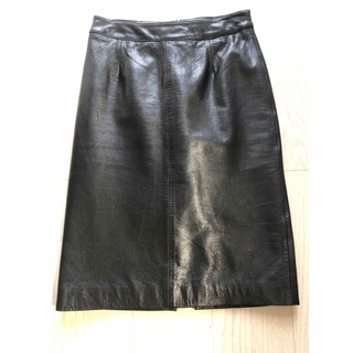 イネド(INED)のINED 山羊革スカート(ひざ丈スカート)