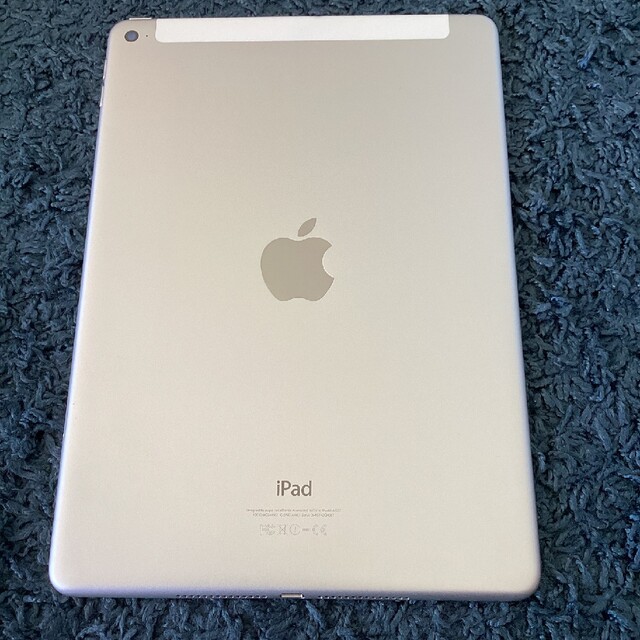 アップル iPad Air 2 32GB シルバー A1567 docomo