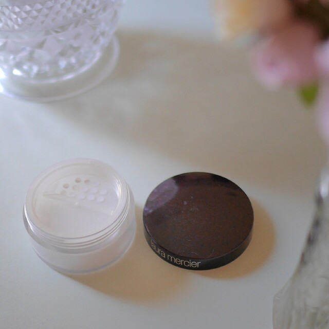 laura mercier(ローラメルシエ)のlaura mercier♥️ミネラルプライマー コスメ/美容のベースメイク/化粧品(化粧下地)の商品写真