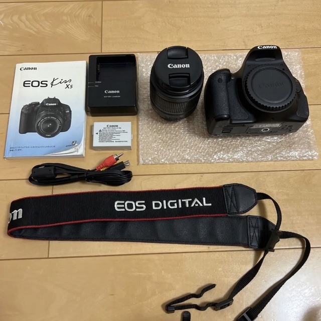 CANON EOS kiss x5 一眼レフ カメラ ダブルズームキット