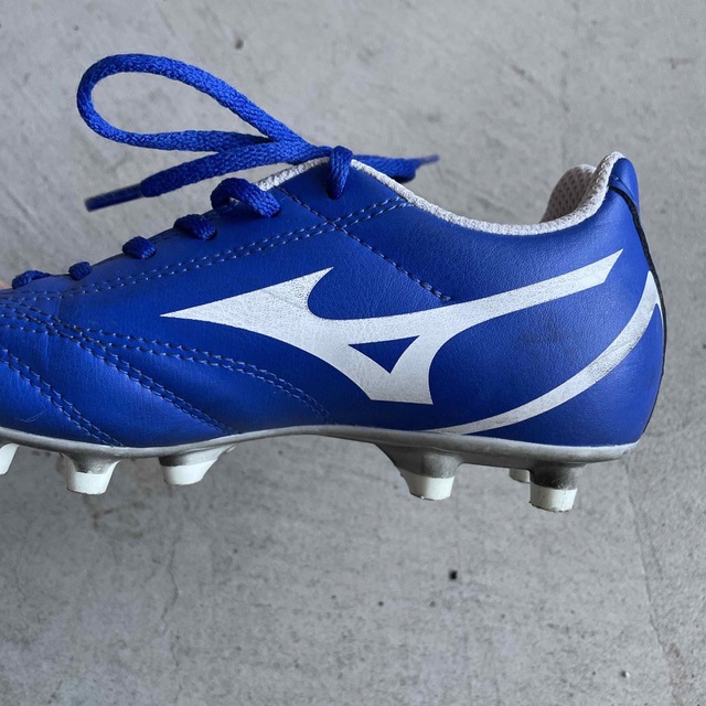 MIZUNO(ミズノ)のちあきさん専用＊ミズノ スパイク キッズ 19cm スポーツ/アウトドアのサッカー/フットサル(シューズ)の商品写真