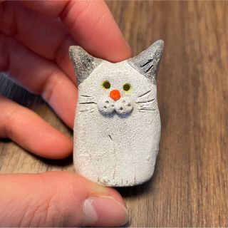 猫の置物 お香立て お花立て ペーパーウェイト 耳がグレーの子(その他)