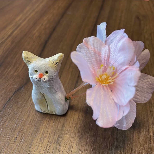 猫の置物 お香立て お花立て ペーパーウェイト 黄まじりちゃん ハンドメイドのインテリア/家具(その他)の商品写真