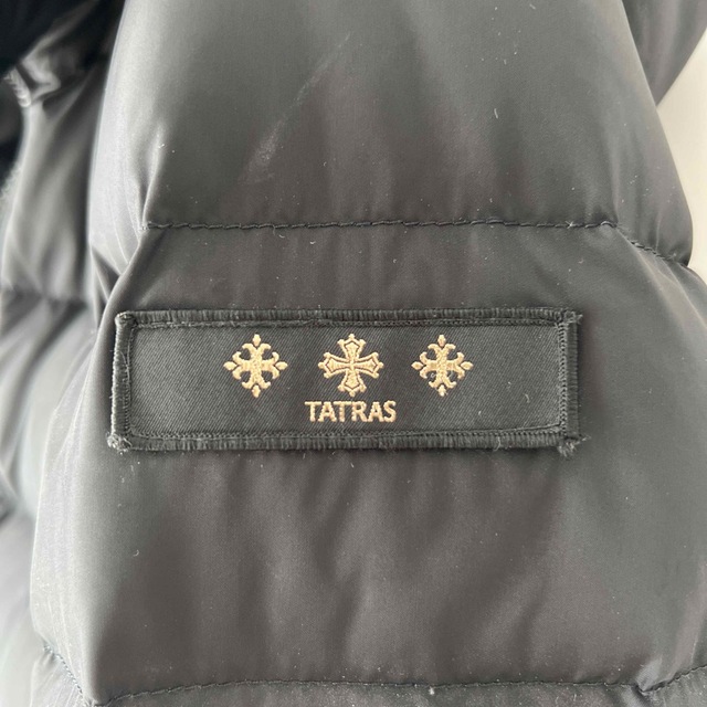 TATRAS(タトラス)のタトラス　TATRAS BEAMS購入　確実正規品　ブラック　新品タグ付き レディースのジャケット/アウター(ダウンコート)の商品写真