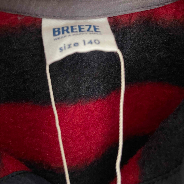 BREEZE(ブリーズ)のBREEZE フリース　トレーナー　140  ハイネック　暖か　アウター キッズ/ベビー/マタニティのキッズ服男の子用(90cm~)(ジャケット/上着)の商品写真