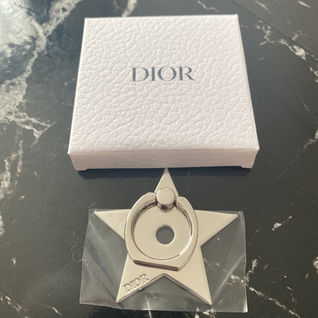 Dior(ディオール)の携帯リング スマホ/家電/カメラのスマホアクセサリー(その他)の商品写真