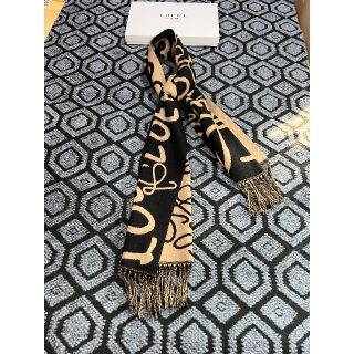 可愛いクリスマスツリーやギフトが! 極美品&正規品 ロエベ LOEWE