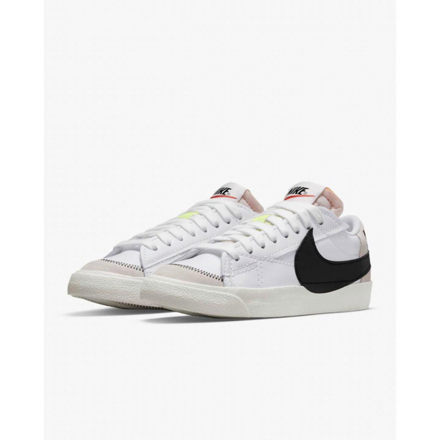 NIKE(ナイキ)の【新品/24cm】NIKE BLAZER LOW JUMBO air force レディースの靴/シューズ(スニーカー)の商品写真