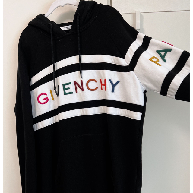 「美品」GIVENCHYパーカーブラックL