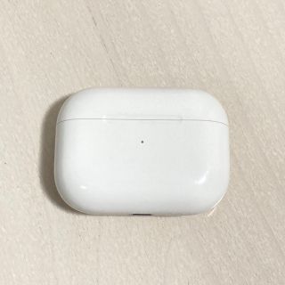 アップル(Apple)の✨良品✨エアーポッズプロ　充電器(ヘッドフォン/イヤフォン)