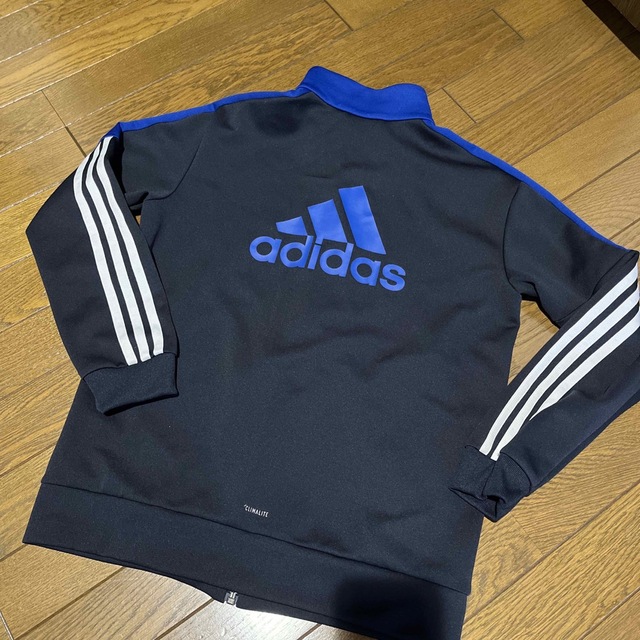 adidas(アディダス)のadidasジャージ キッズ/ベビー/マタニティのキッズ服男の子用(90cm~)(パンツ/スパッツ)の商品写真