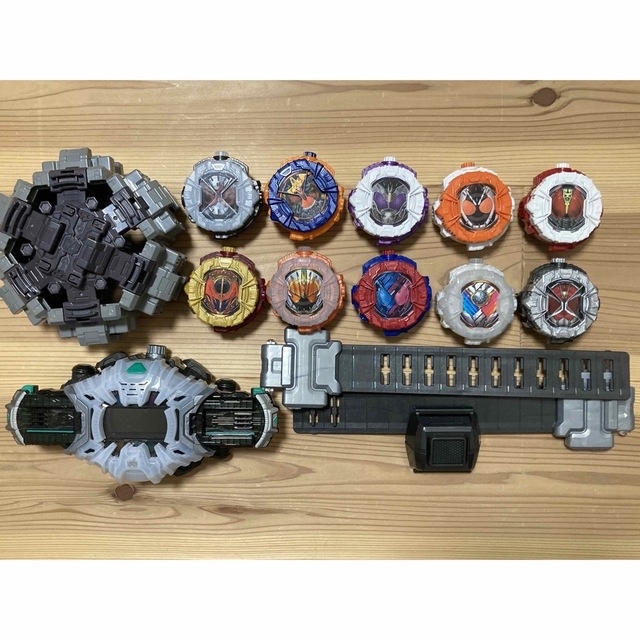 おまけつき】仮面ライダージオウ おもちゃの通販 by ☆|ラクマ おまけつき】仮面ライダージオウ おもちゃの通販 by ☆|ラクマ