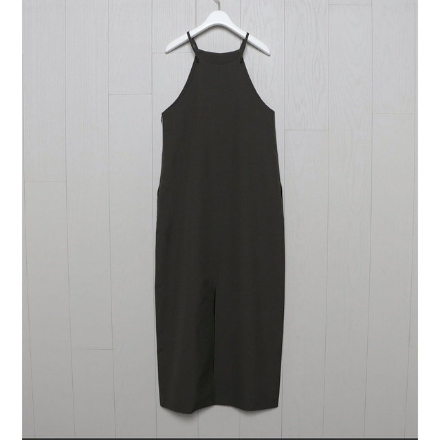 BEAUTY&YOUTH UNITED ARROWS(ビューティアンドユースユナイテッドアローズ)の＜H＞TYPEWRITER CLOTH HALTER NECK DRESS レディースのワンピース(ロングワンピース/マキシワンピース)の商品写真