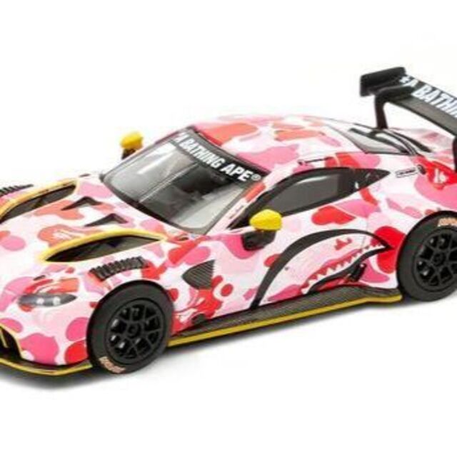 ★新品3色セット★BAPE ASTON MARTIN GT3 1/64 CAR