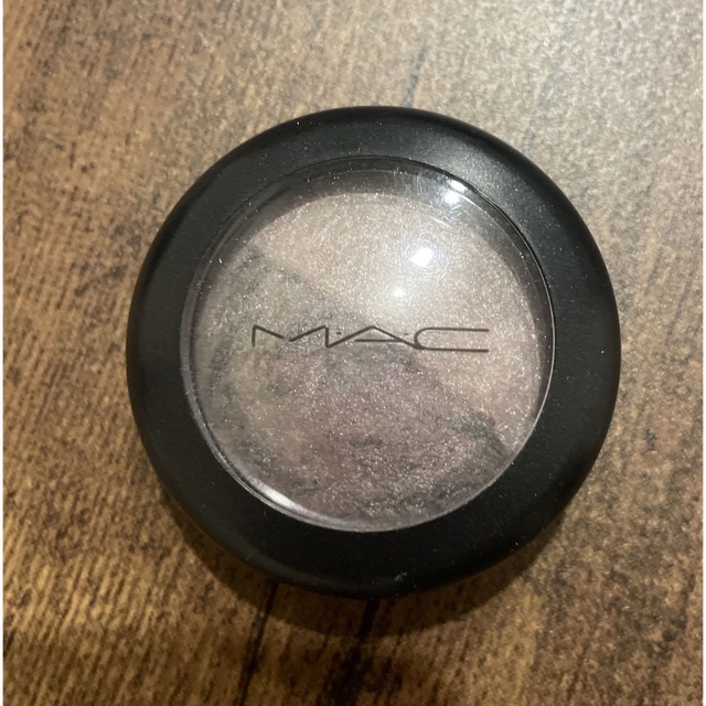 MAC(マック)の【美品|数回使用】MAC アイシャドウ コスメ/美容のベースメイク/化粧品(アイシャドウ)の商品写真