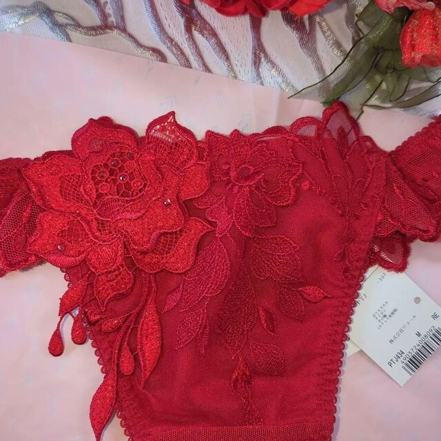 お歳暮 saluteサルートプレステージゼウス34G❤ソングTバックショーツ