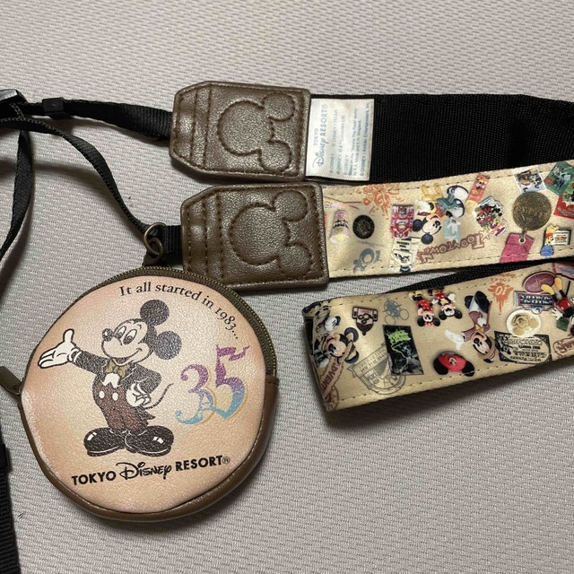 Disney(ディズニー)のカメラストラップ⌇⌇35周年ディズニーランド購入 エンタメ/ホビーのおもちゃ/ぬいぐるみ(キャラクターグッズ)の商品写真