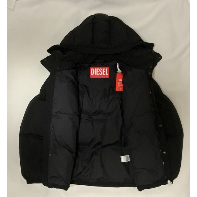 洗練されたデザイン　DIESEL　KID　ウィンタージャケット　4Y　正規品