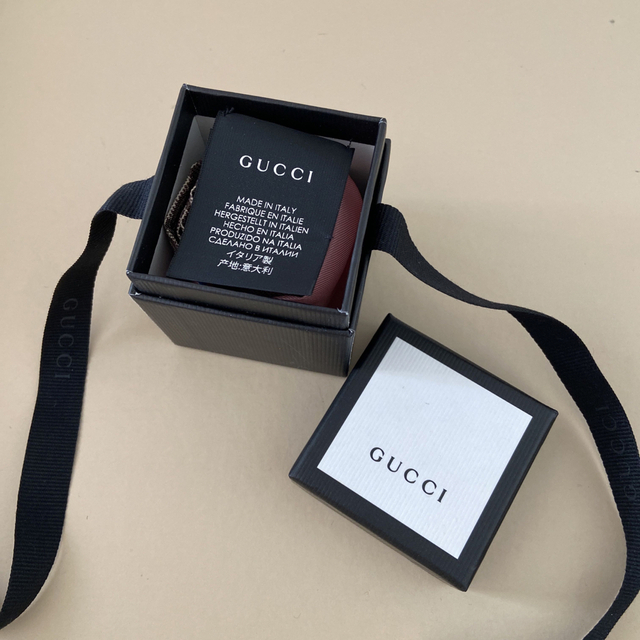 Gucci(グッチ)のGUCCI bee 人気シリーズ スカーフ レディースのファッション小物(バンダナ/スカーフ)の商品写真