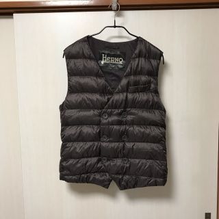 クリアランス買付 HERNOヘルノジレ ダウンベスト 42 ラムレザー 高級