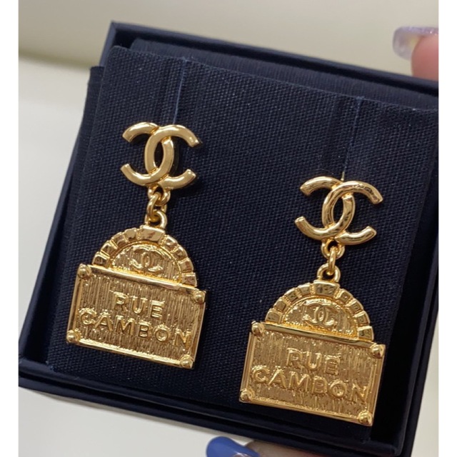 人気大割引 CHANEL - シャネル新品ピアス ピアス - zoopalic.com