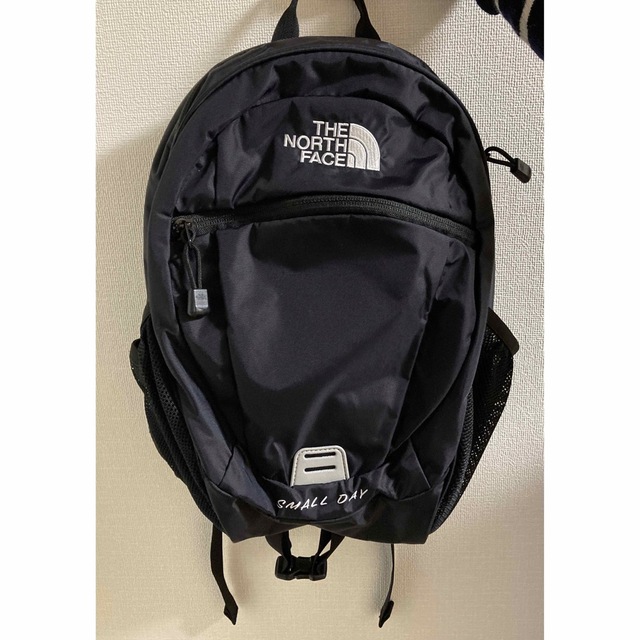 THE NORTH FACE(ザノースフェイス)のTHE NORTH FACE SMALL DAY キッズ/ベビー/マタニティのこども用バッグ(リュックサック)の商品写真