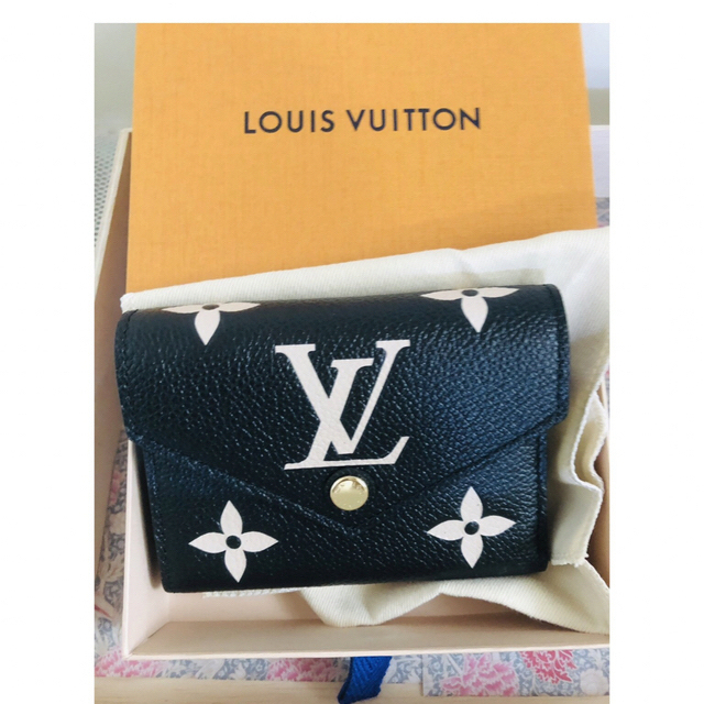 レザー皮革の種類ポルトフォイユ・ヴィクトリーヌ　ルイヴィトン　　LOUIS VUITTON 財布