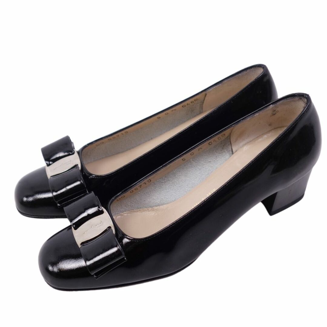 サルヴァトーレ フェラガモ Salvatore Ferragamo パンプス ヴァラ エナメルレザー ヒール シューズ 靴 レディース 5C(22.5cm相当) ブラック